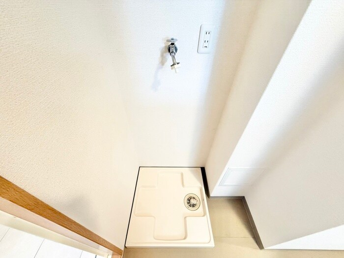 物件内観写真15　(洗濯機置場)