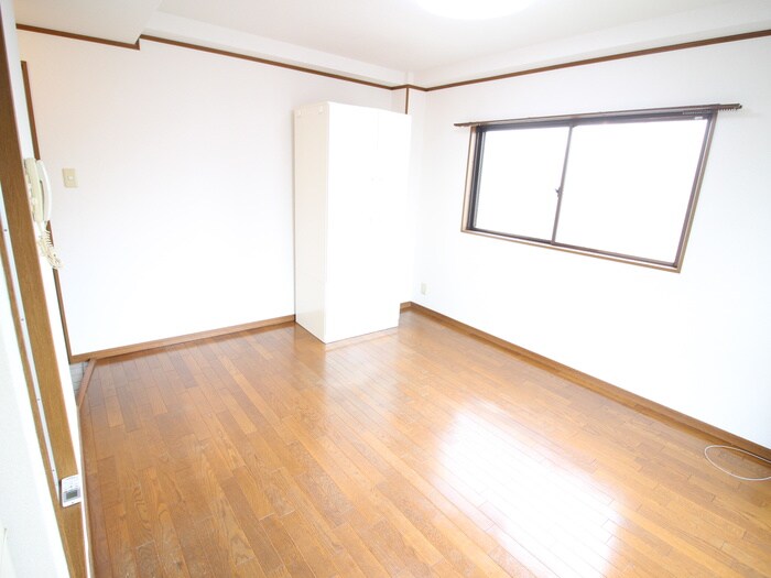 物件内観写真10　(居室)
