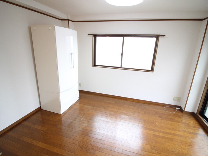 物件内観写真11　(居室)