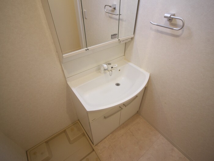 物件内観写真11　(洗面)