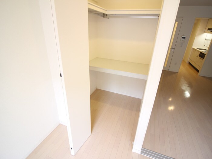 物件内観写真12　(収納)
