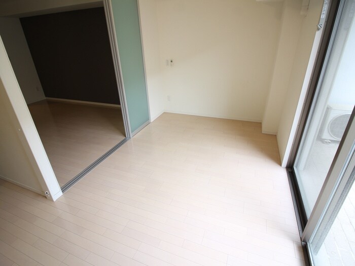 物件内観写真21　(居室)