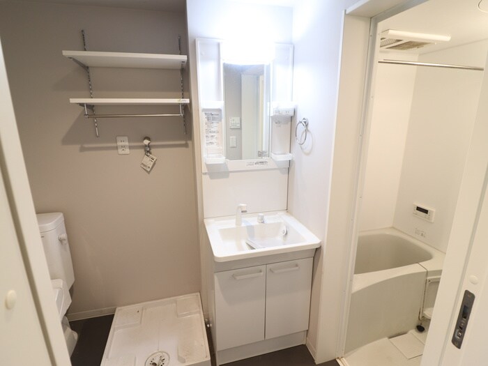 物件内観写真12　(洗面)