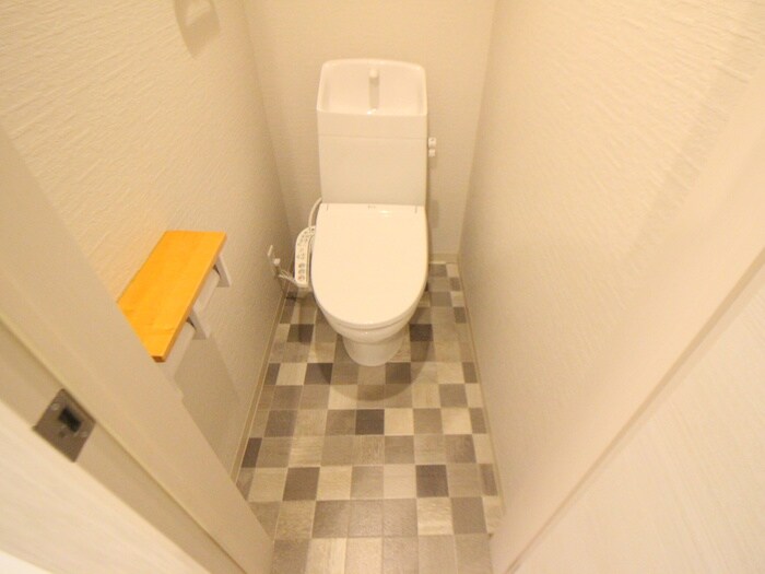 物件内観写真16　(トイレ)