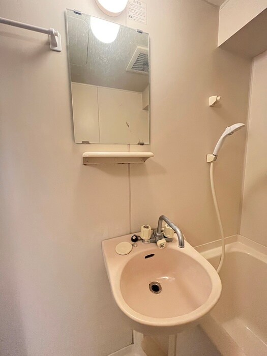 物件内観写真9　(洗面)