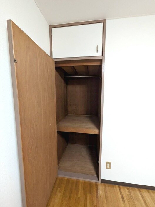 物件内観写真10　(収納)