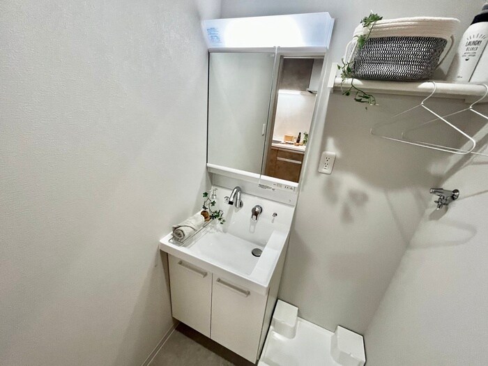 物件内観写真9　(洗面)