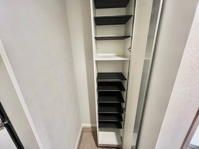 物件内観写真18　(靴箱)