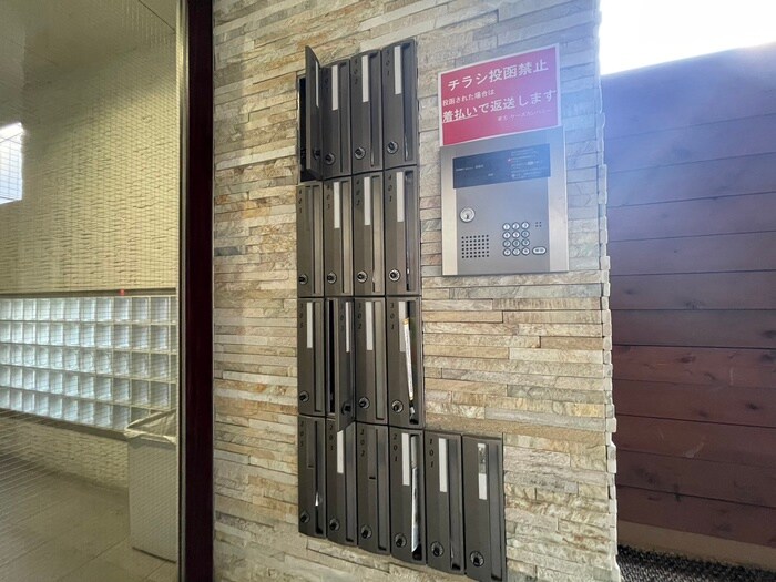 物件外観写真6　(建物設備)