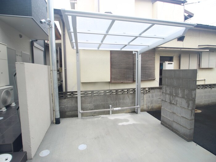 物件外観写真5　(駐輪場)