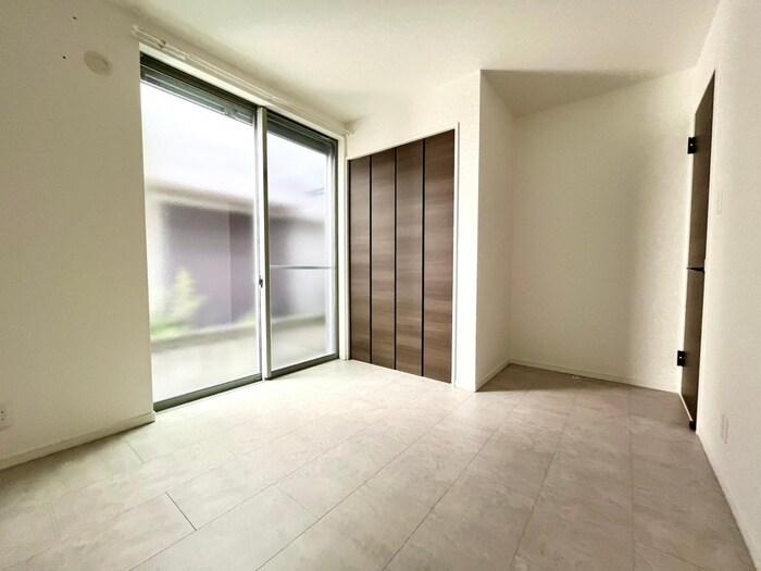 物件内観写真12　(居室)