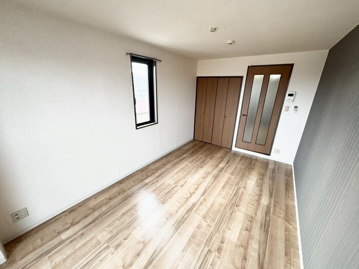 物件内観写真8　(居室)