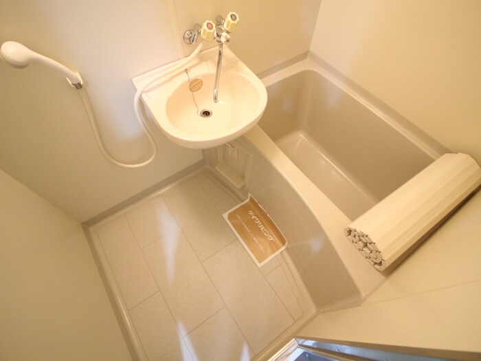 物件内観写真12　(バス／シャワールーム等)