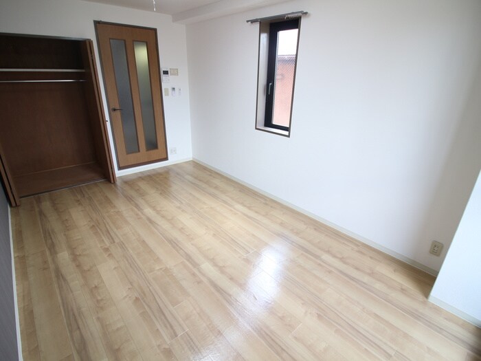 物件内観写真19　(居室)