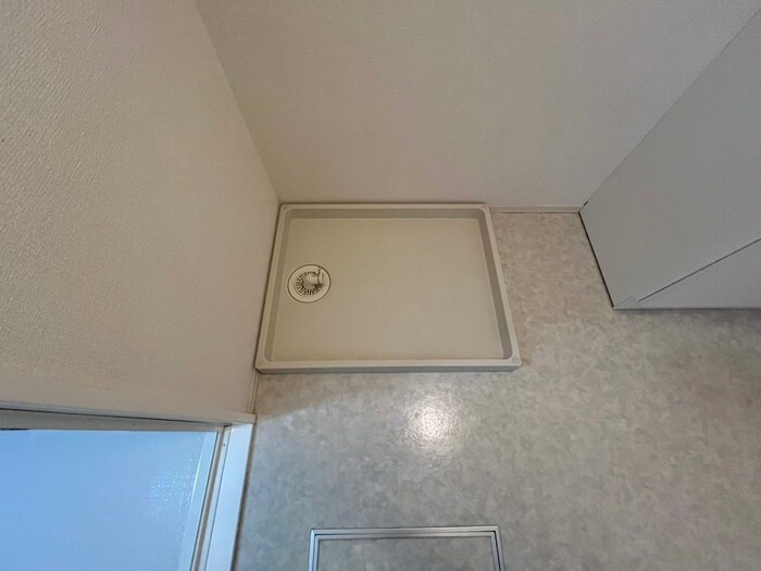 物件内観写真12　(洗濯機置場)