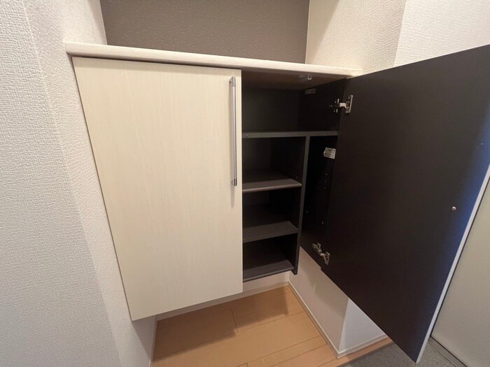 物件内観写真22　(収納)