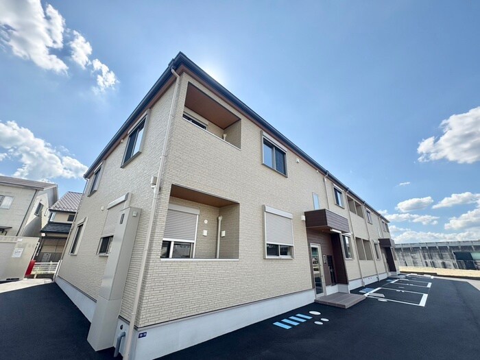 物件外観写真1　(外観写真)