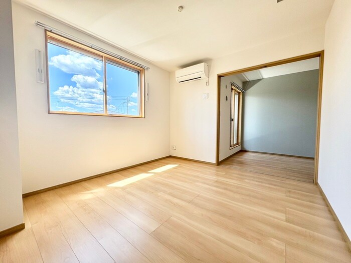 物件内観写真8　(居室)