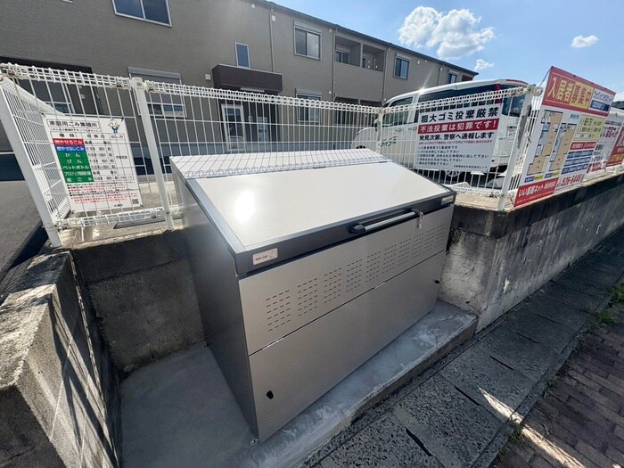 物件外観写真4　(建物設備)