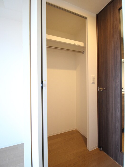 物件内観写真13　(収納)