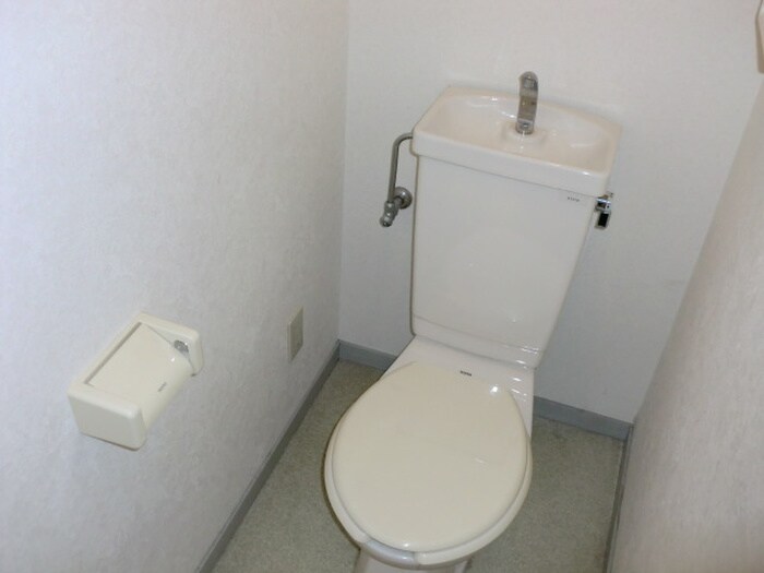 物件内観写真6　(トイレ)