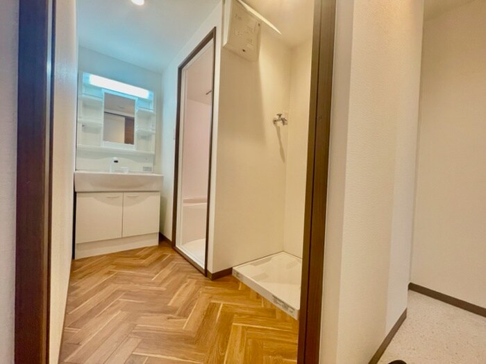 物件内観写真22　(洗濯機置場)