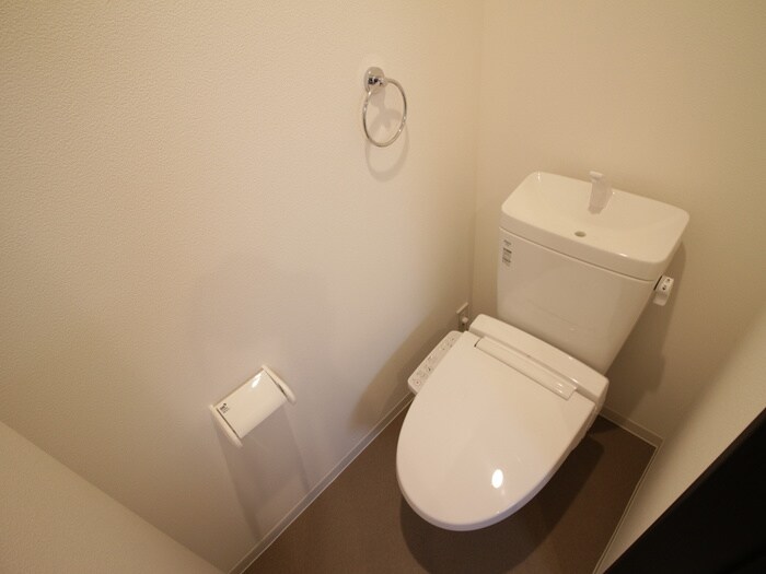 物件内観写真13　(トイレ)