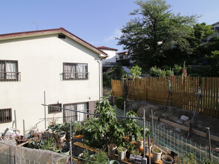 物件内観写真22　(室内からの展望)