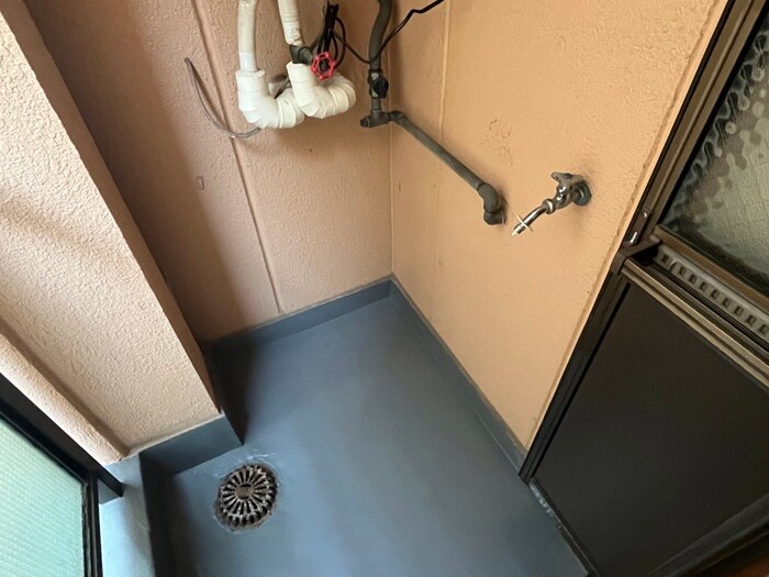 物件内観写真13　(洗濯機置場)