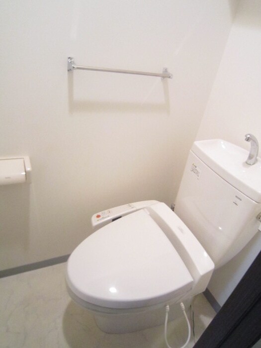 物件内観写真9　(トイレ)