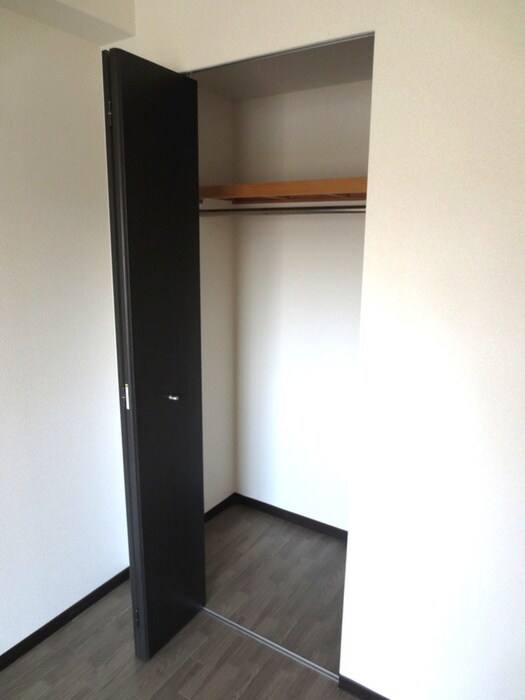 物件内観写真13　(収納)