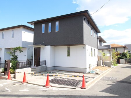 豊中市上野西戸建外観写真