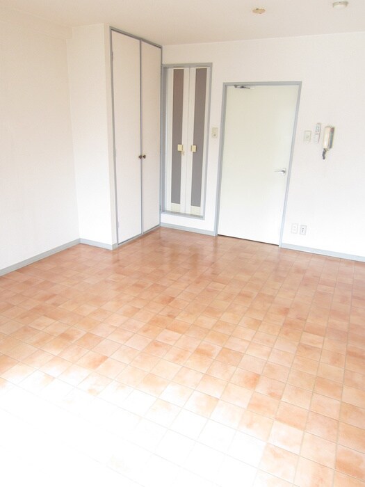 物件内観写真13　(居室)