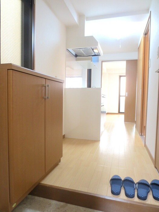 物件内観写真15　(玄関)