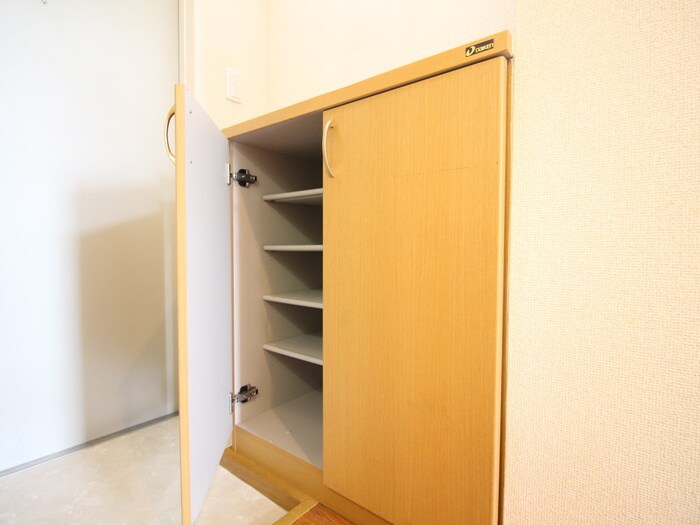 物件内観写真14　(靴箱)