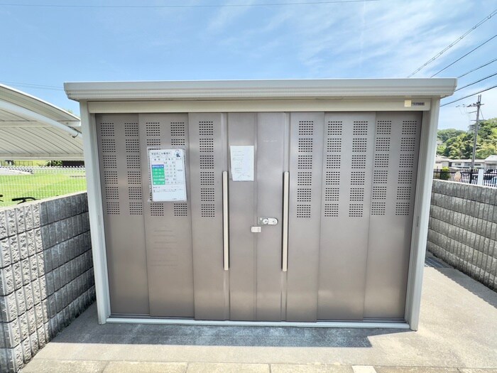 物件外観写真4　(建物設備)