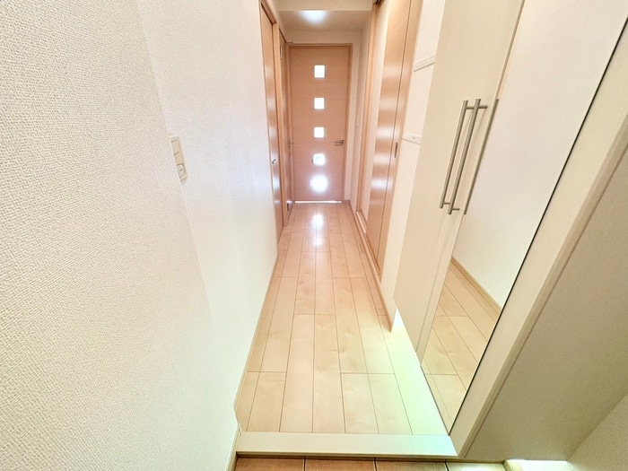 物件内観写真16　(廊下)