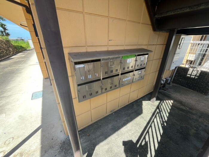 物件外観写真4　(建物設備)