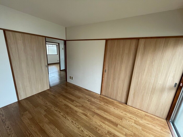 物件内観写真9　(居室)