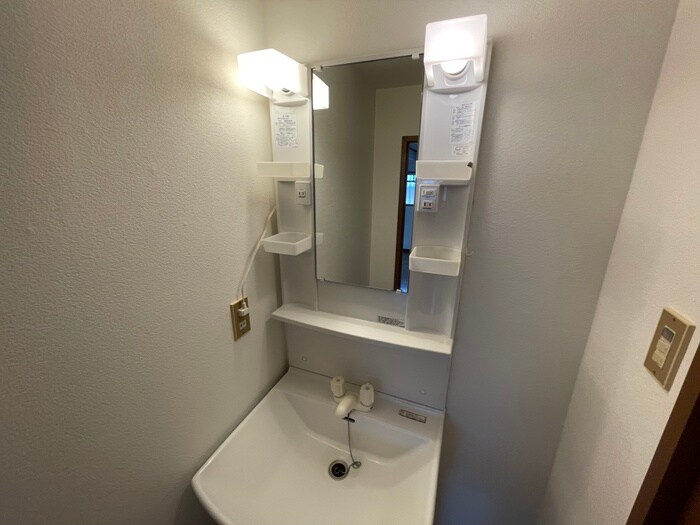 物件内観写真17　(洗面)