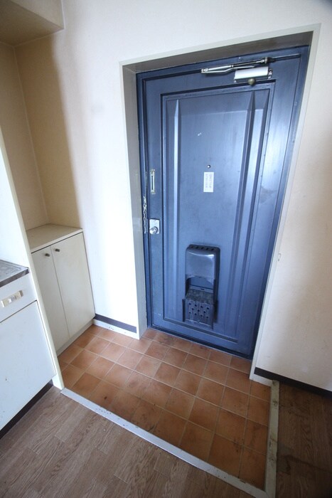 物件内観写真7　(玄関)