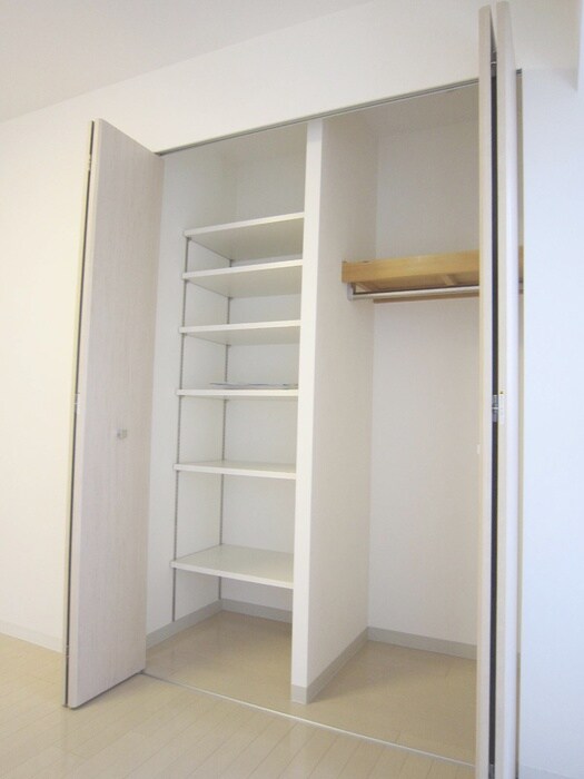 物件内観写真9　(収納)