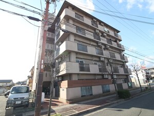 ロイヤルハイツ外観写真