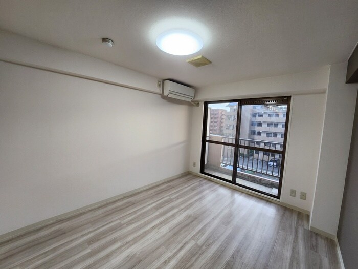 物件内観写真13　(居室)