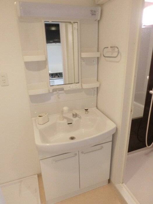 物件内観写真8　(洗面)