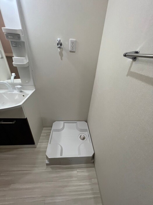 物件内観写真13　(洗濯機置場)