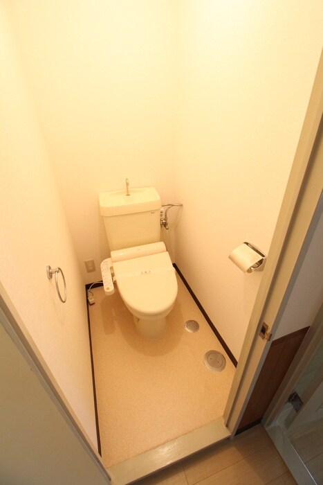 物件内観写真11　(トイレ)