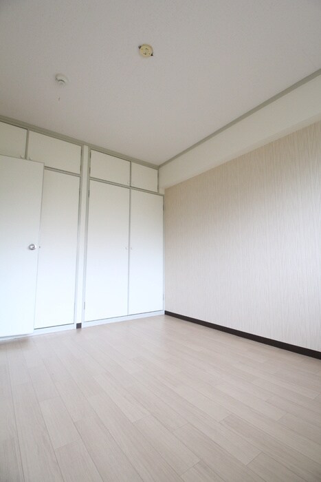 物件内観写真13　(収納)