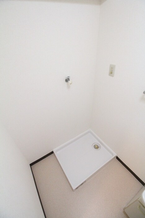 物件内観写真15　(洗濯機置場)