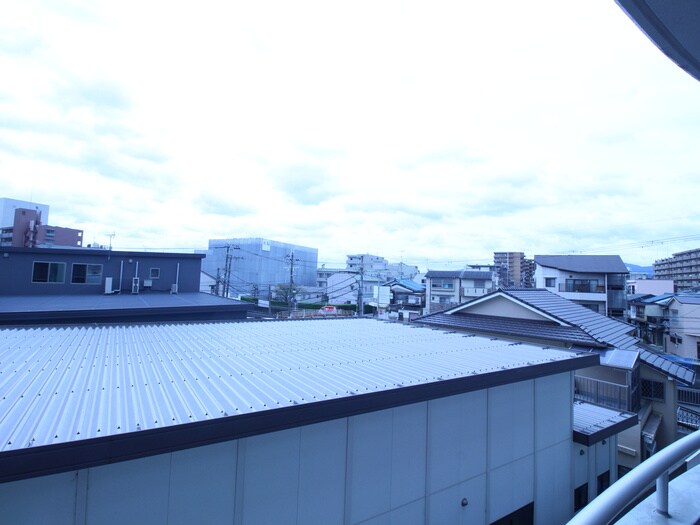 物件内観写真14　(室内からの展望)